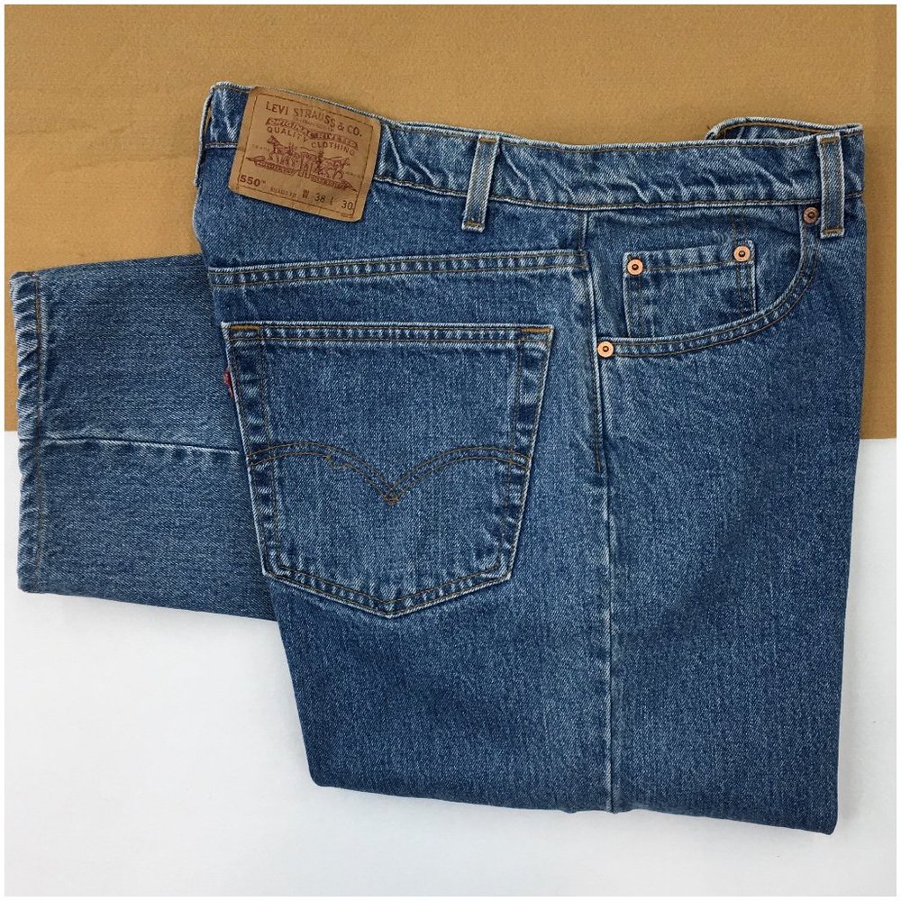 Vintage Levis 550 Mens Denim‎ Jeans Relaxed Fit Size 36x30 Blue Wash Pants USA